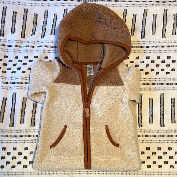 NWOT Earthy Brown and Cream Carter’s 18 Month Fleece Footless Sleeper with Hood - Picture 3 of 5